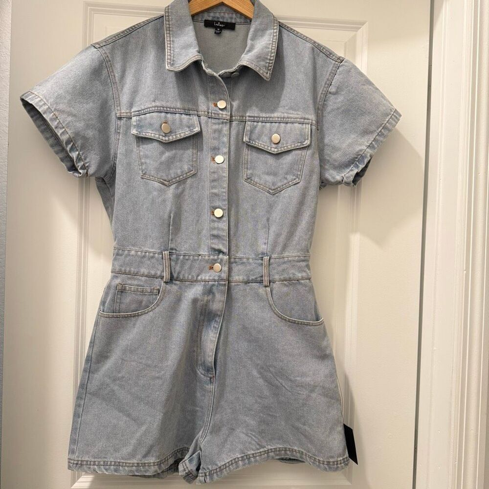 Lulus Festival Feelin' Light Wash Short Sleeve Denim Romper Size M - Picture 4 of 7